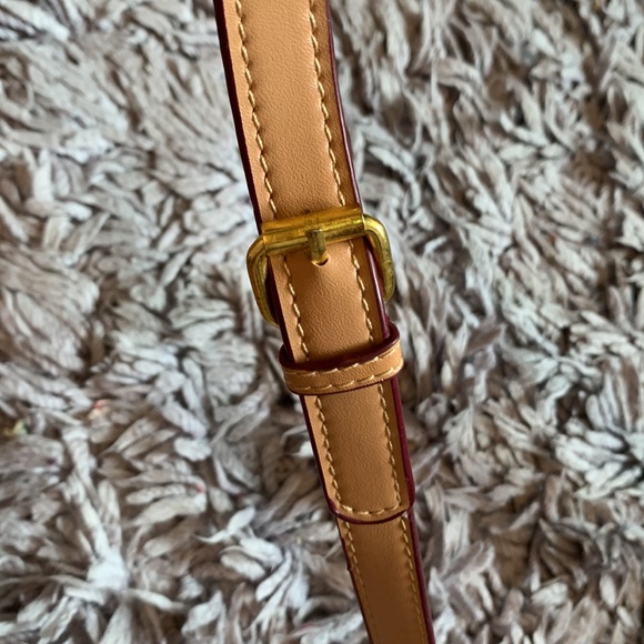 Satchel - Picture 3 of 7